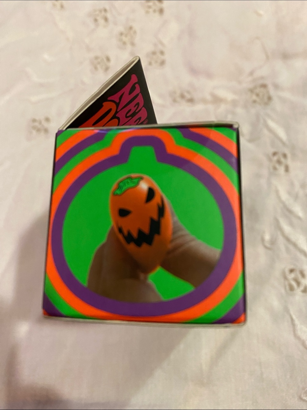 **AUTHENTIC** NeeDoh Teenie Jack-O-Glow Lanterns 3-Pack - Picture 6 of 6